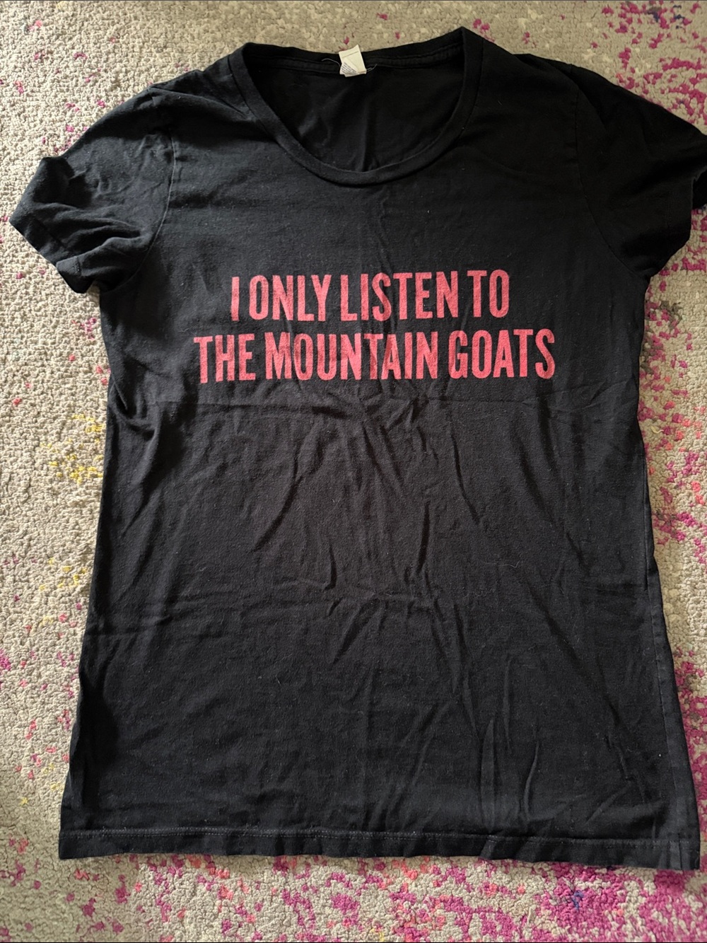 The Mountain Goats tee women size large